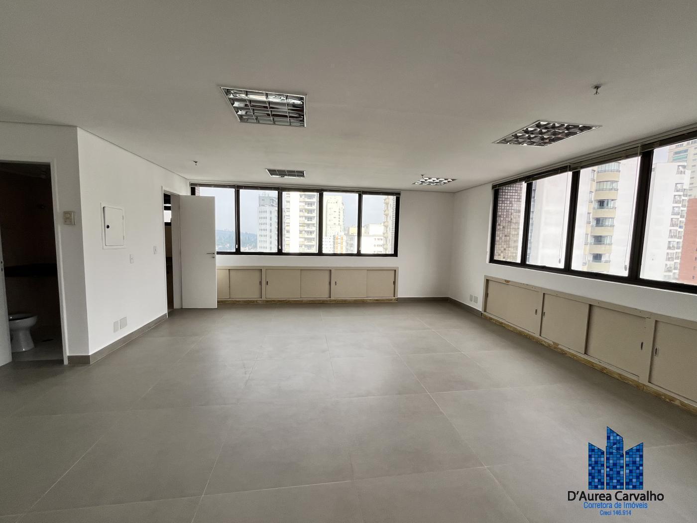 Sala Comercial para Venda em São Paulo / SP no bairro Campo Belo