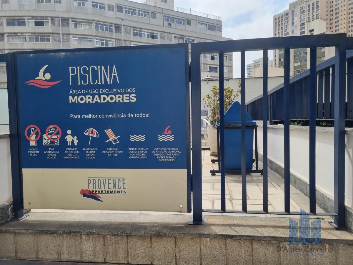 Piscina com Solarium