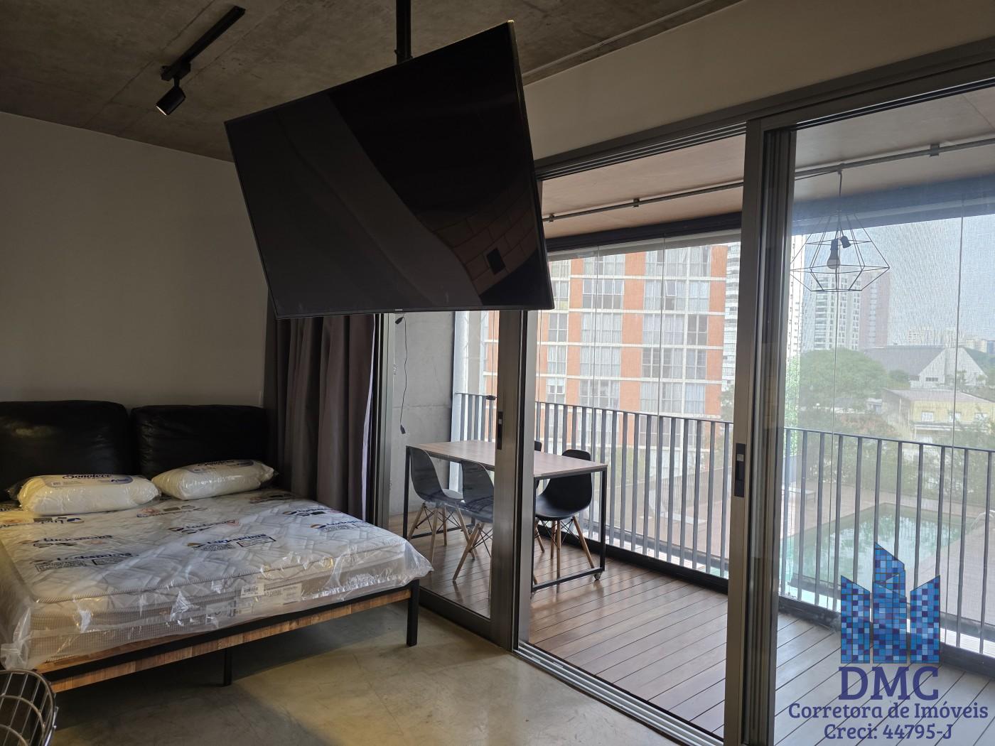 Studio com Varanda