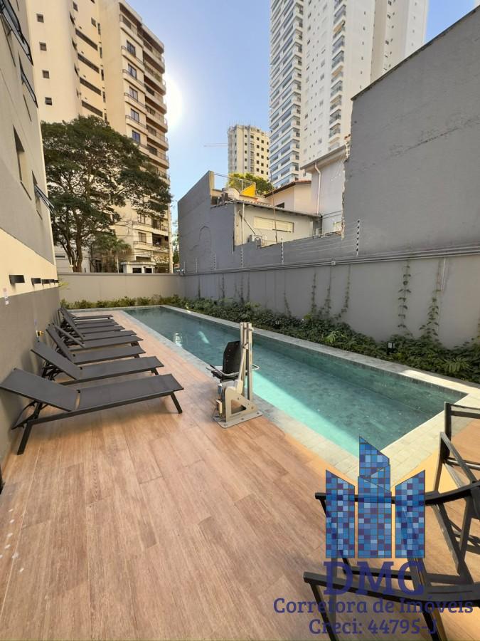 Piscina com Solarium