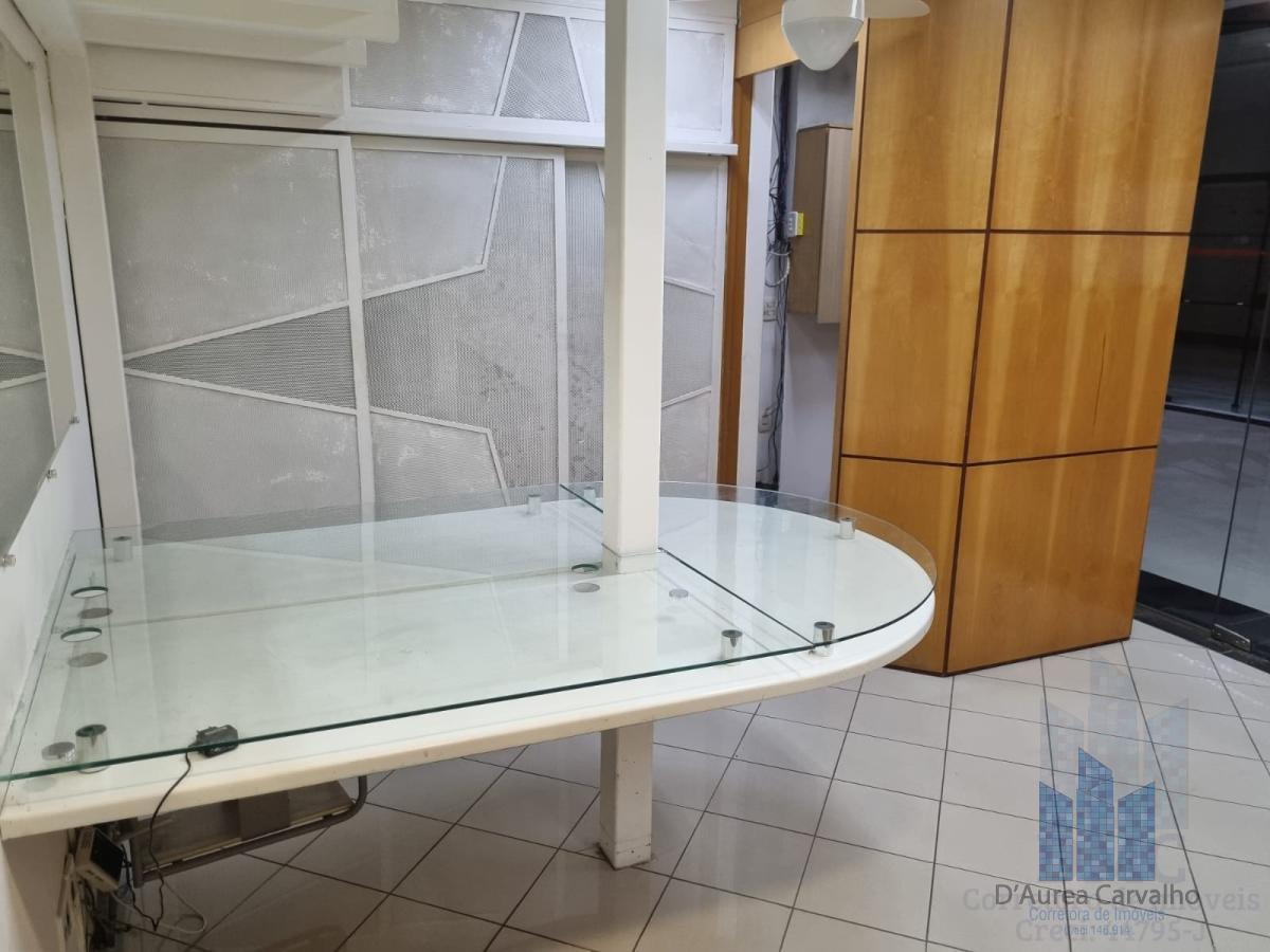 Sala 1 com Depósito
